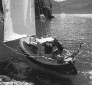 1700 Seemeilen auf eigenem Kiel: In einer Nu�schale (20' Midget) nach Norwegen. Herzlich dank Gerda & Ulrich Lauber  f�r die text Bearbeitung !